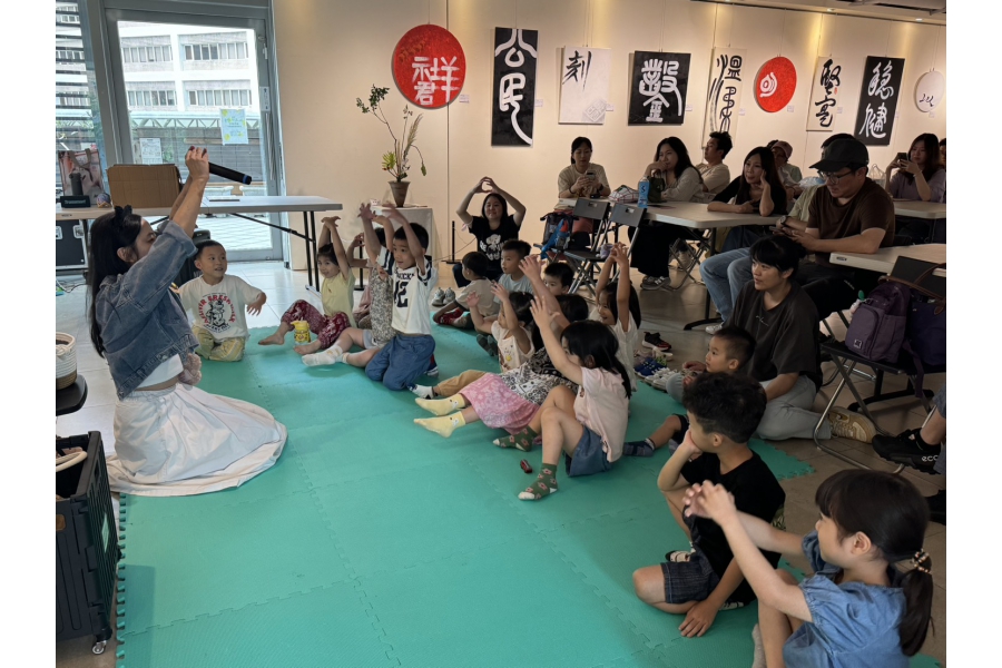 0912 月光故事屋-01